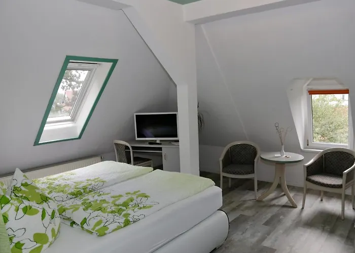 Stern Hotel Neukirchen (Leipzig)